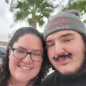 Meet your Posher, Bobbi